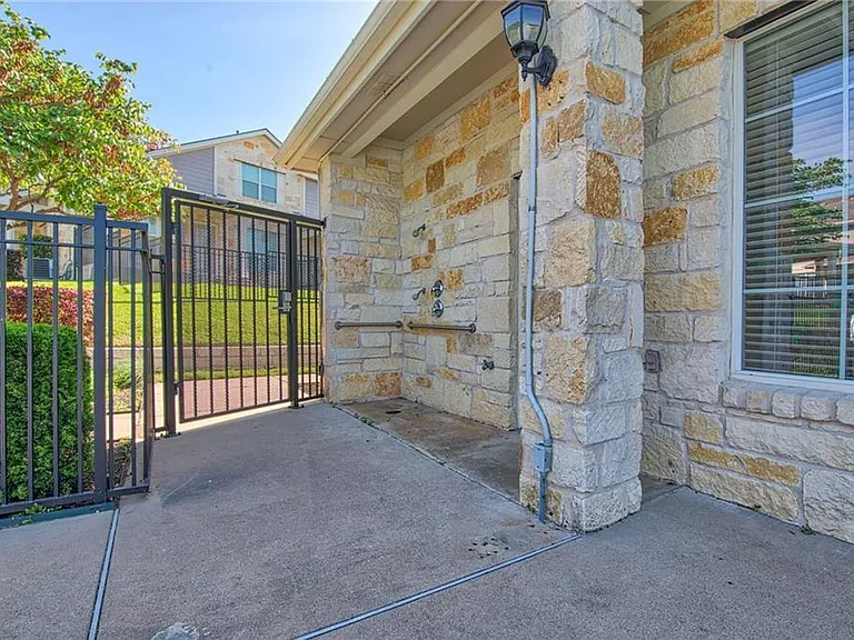 1900 Scofield Ridge Pkwy #5501 — Photo 16