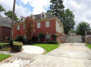 223 Wood Circle Ln, Houston, TX 77015