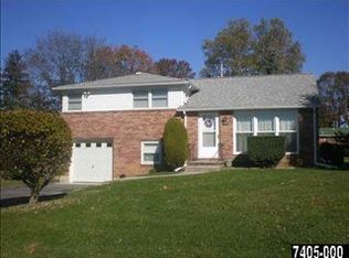 2461 Brookside Ln, York, PA
