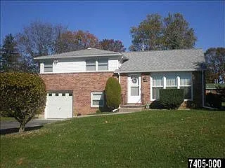 2461 Brookside Ln photo 1