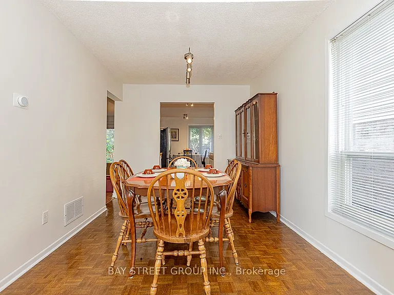 36 Lilac Ave — Photo 5
