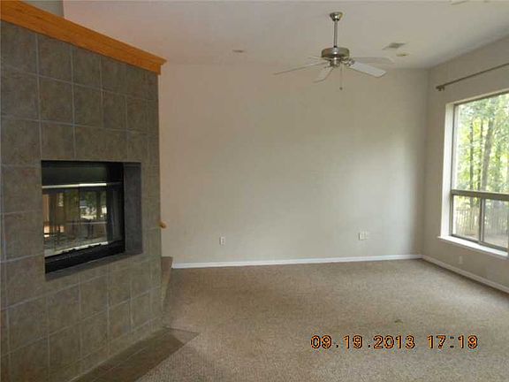 4th image of 3215 N Wroxton Ct