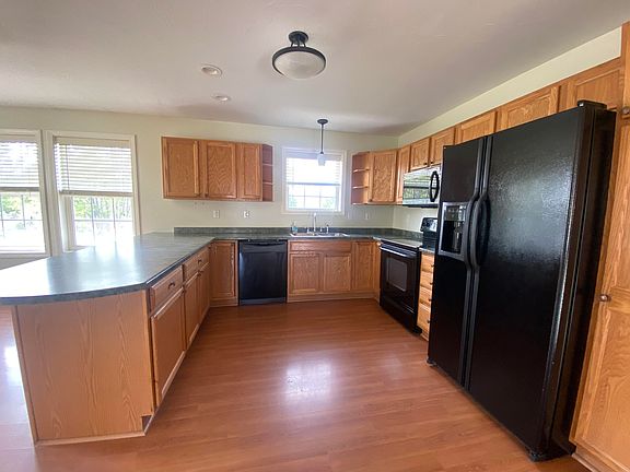 5th image of 40 Briarwood Drive