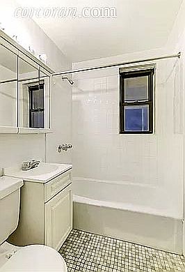 4th image of 216 6th Ave #3S