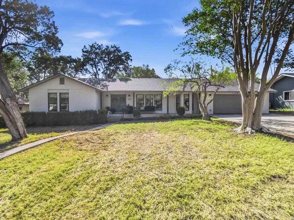 115 W TANGLEWOOD DR, New Braunfels, TX 78130