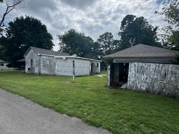 301 N Pierce St, Saint Paul, IN 47272