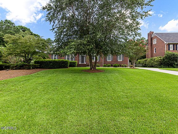 2nd image of 5623 Oak Bluff Lane
