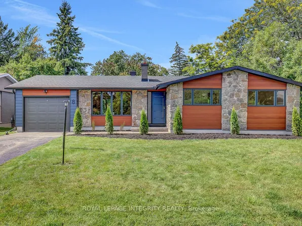 8 Brian Cres, Ottawa, ON K2H 6X3