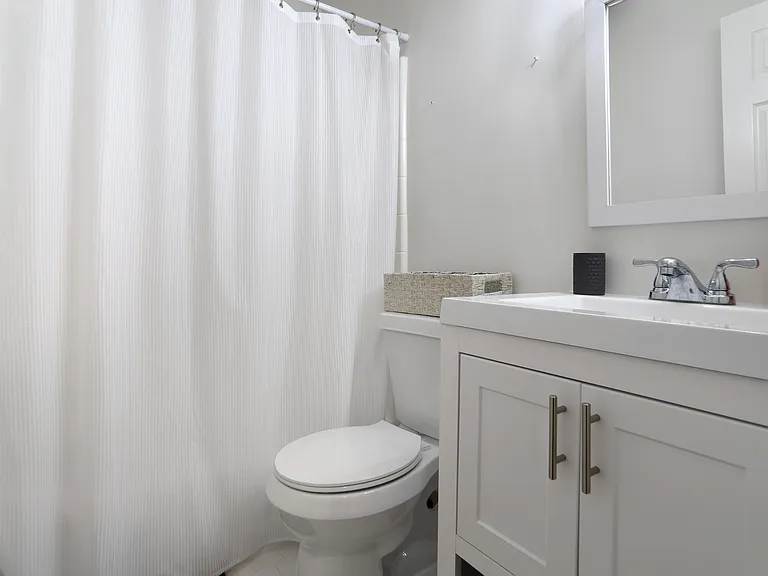 1109 Azalea Cir — Photo 15