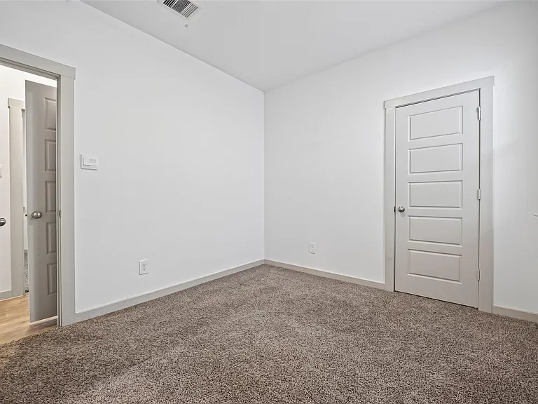12820 Tokenhouse Ln — Photo 20