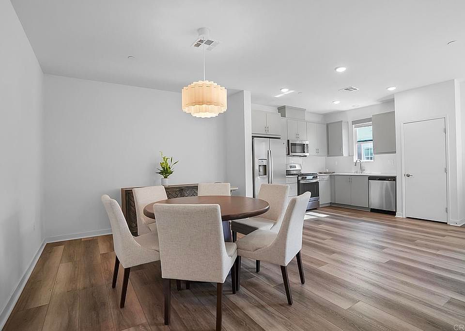 1st image of 5471 Seacliff Pl Unit 85