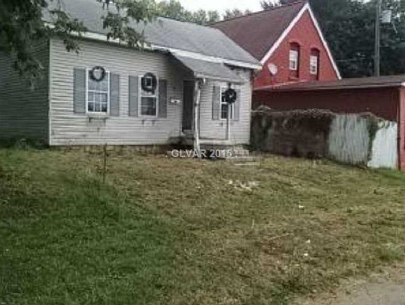 2nd image of 841 Lee St