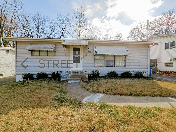 1st image of 246 Gladys Ave