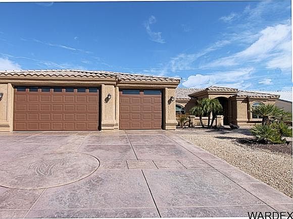 1st image of 3052 Saddleback Dr