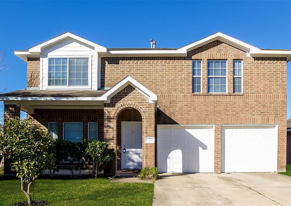 1st image of 12203 Scarlet River Dr