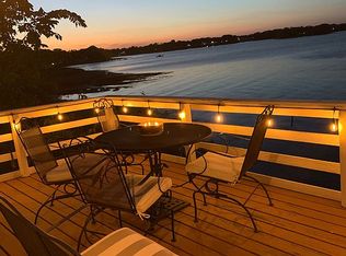 82 Bluff Ave, Warwick, RI 02889