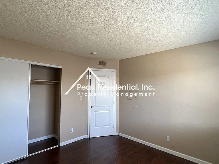 5555 Keoncrest Cir — Photo 11