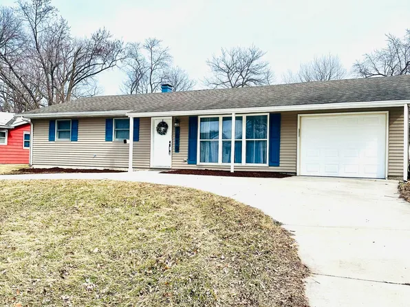 7619 Marshall Pl, Merrillville, IN 46410