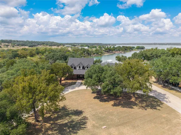 7305 Feather Bay Blvd, Brownwood, TX 76801
