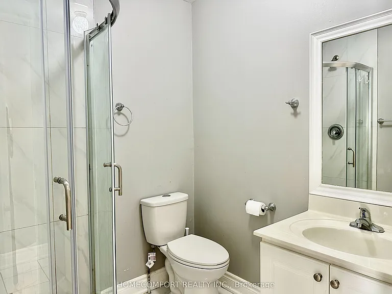 29 Sophia Rd #MAIN FL — Photo 16