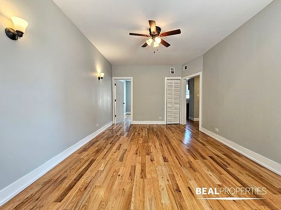 4th image of 550 W Aldine Ave #N2