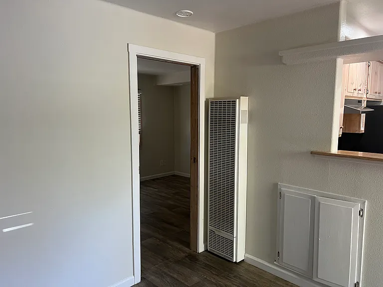 124 Hiawatha Ave #10 — Photo 3