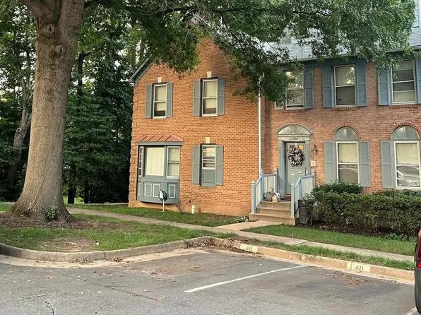12510 Sweet Leaf Ter, Fairfax, VA 22033