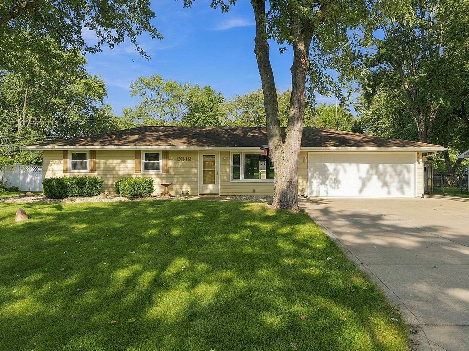 1st image of 9819 Cinderella Ln