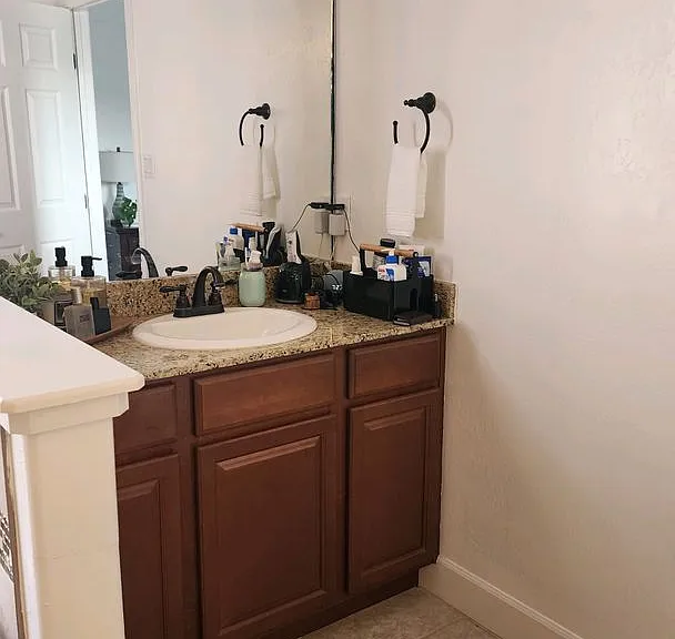 2701 Palo Pinto — Photo 17