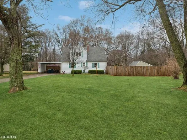 1627 Alex Path, Stevensville, MI 49127