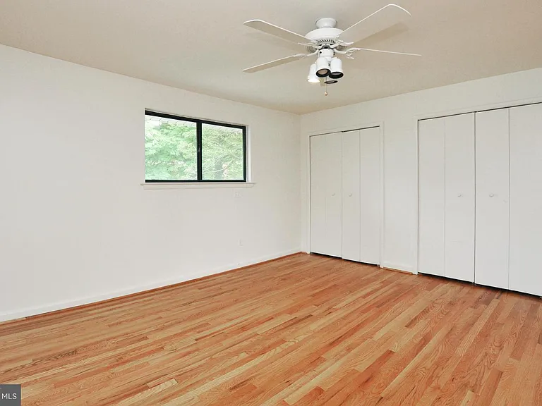 7024 Richard Dr — Photo 24