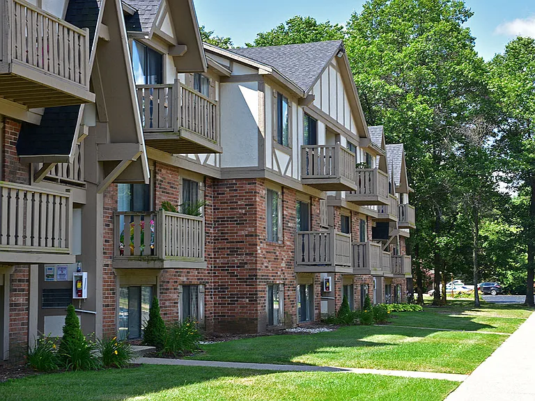 Walking Paths to Homes