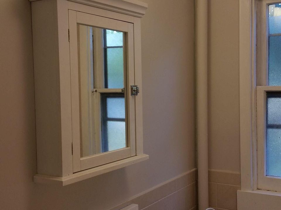 2nd image of 2406 Clyde Ave #4