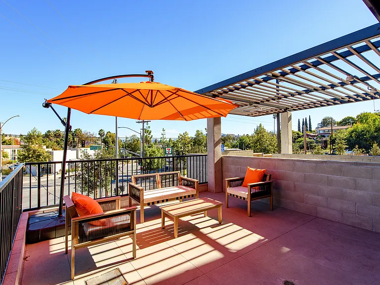 Rising Sun Apartments — Photo 65