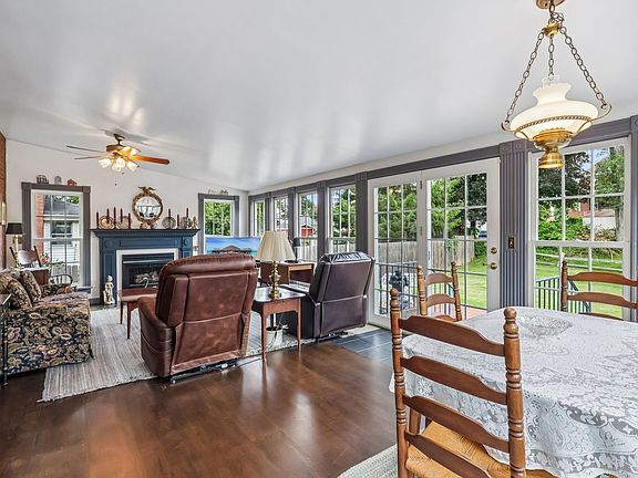 5th image of 21 Lenzman Ct