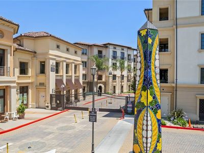 23500 Park Sorrento Unit H32, Calabasas, CA, 91302