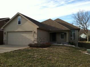 3723 SW Brook Lawn Dr, Topeka, KS 66610