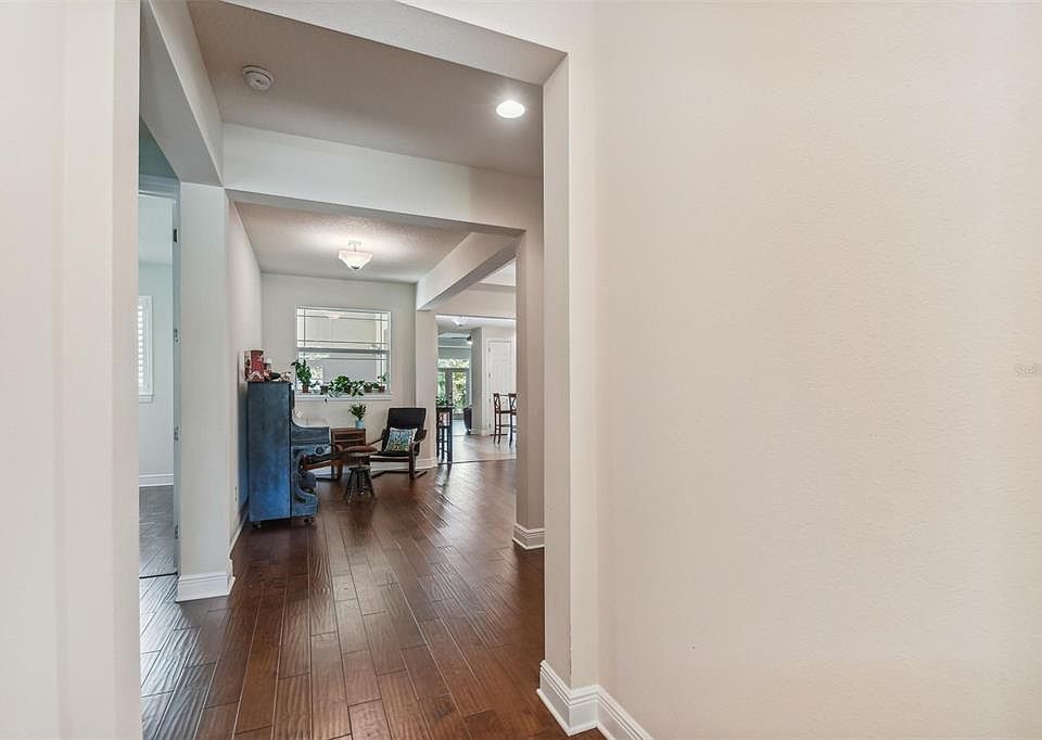 2nd image of 9121 Oak Stone Dr