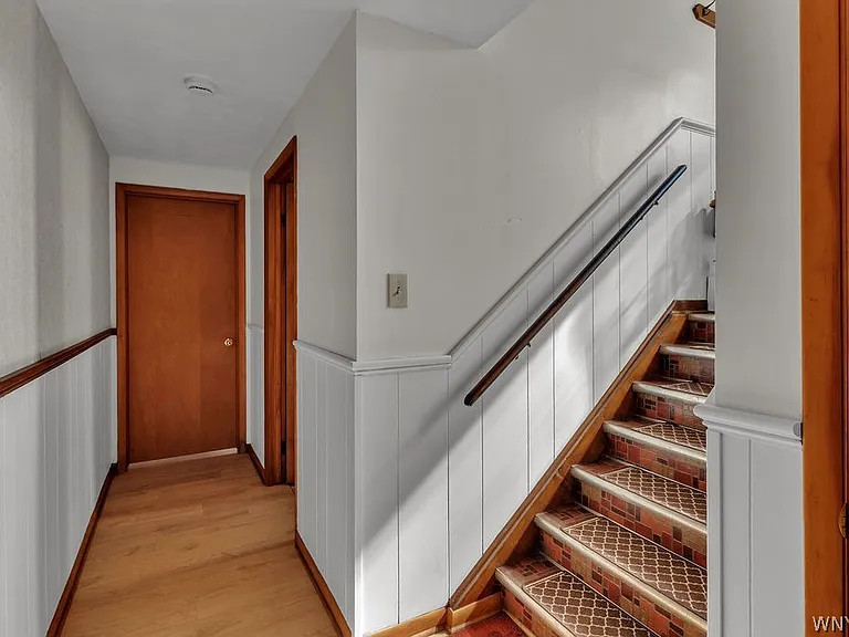 28 Mead St — Photo 46