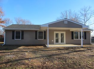 48 Balsam Rd, Levittown, PA 19057