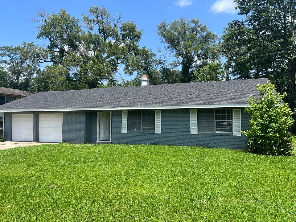 1st image of 375 Littlejohn Dr