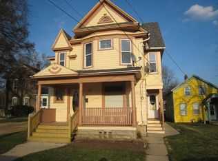 225 College St, Elgin, IL 60120