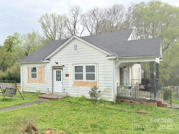 1334 Williams Estate Dr, Lancaster, SC 29720