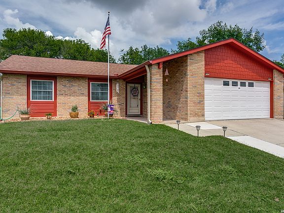 2nd image of 4814 CHERRY TREE DR