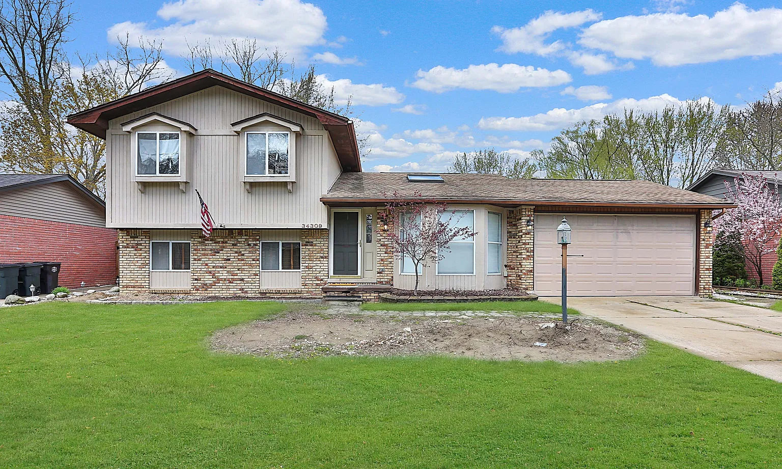 34309 Shorewood St photo 1