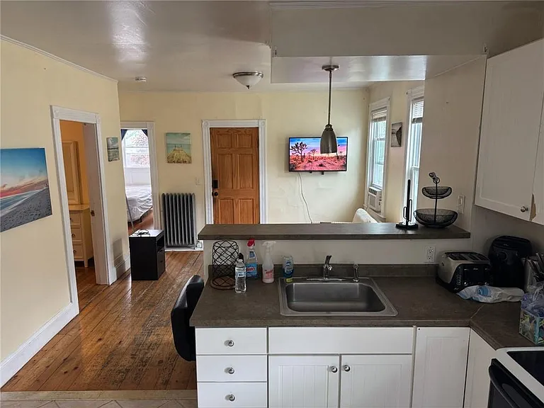 9 Ann St #2 — Photo 7
