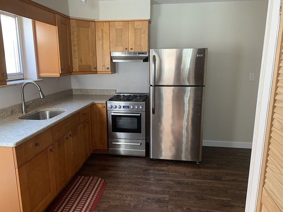 1st image of 2737 Schurz Ave #1