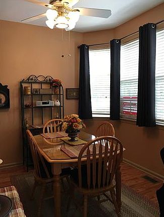 4th image of 810 Blossom Cir