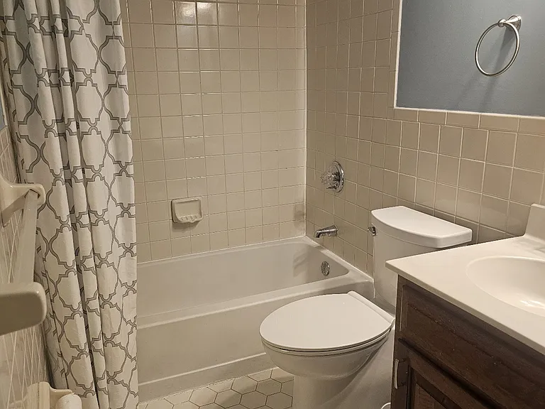849 Baldwin Ave #1C — Photo 32