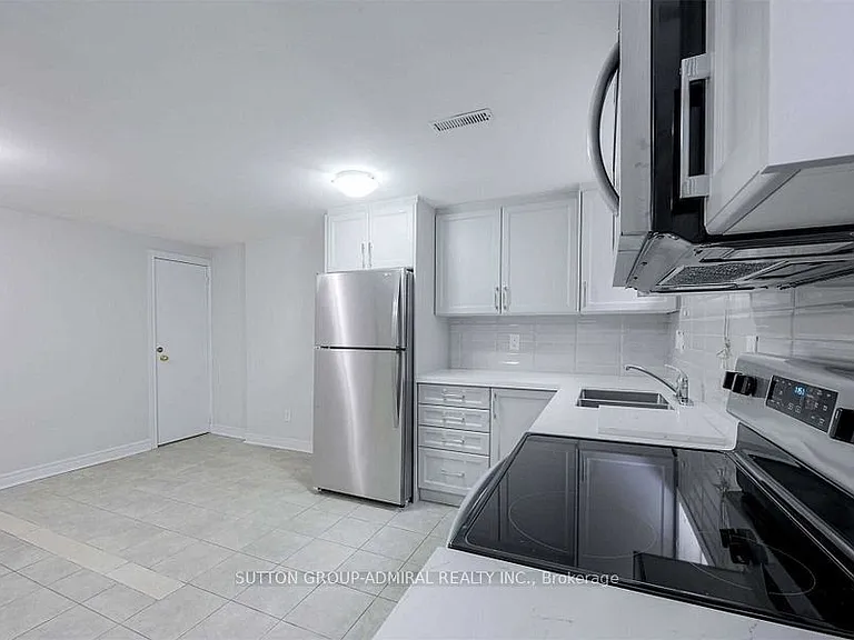 52 Farrell Ave #BASEMENT — Photo 10
